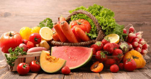 Imagen de frutas y verduras ricas en fitoestrógenos