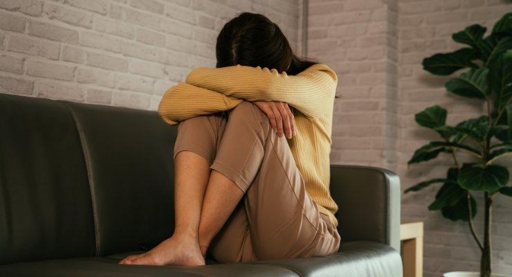 Mujer en la menopausia con tristeza